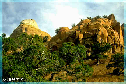 All images Copyright &copy; 1997 - 2000 WriteLine. All Rights Reserved. Desert cliff