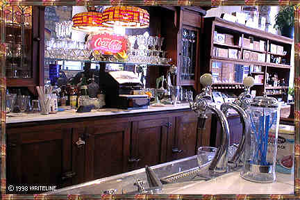 All images Copyright &copy; 1997 - 2000 WriteLine. All Rights Reserved. ice cream counter
